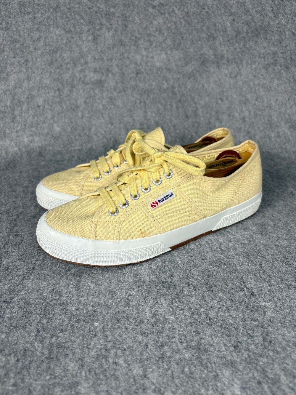 Superga Butter Yellow Canvas Low Top Sneakers Size 10